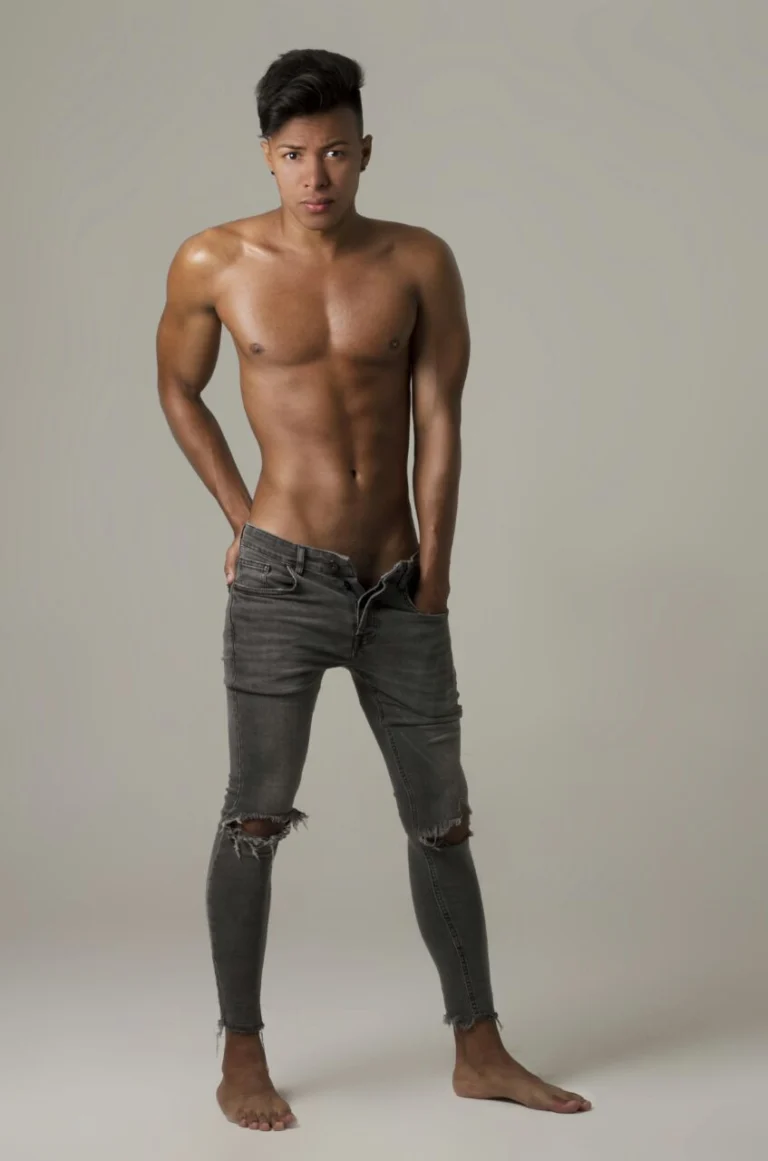 Escort certificada en lima - Moreno complaciente